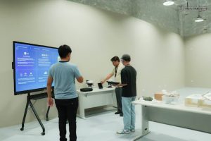 Dr. Figueroa demonstrates immersive learning projects with IOP interns.